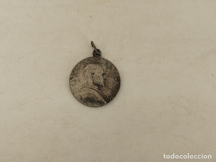 Antig&uuml;edades: medalla de plata pivs xll - Foto 2