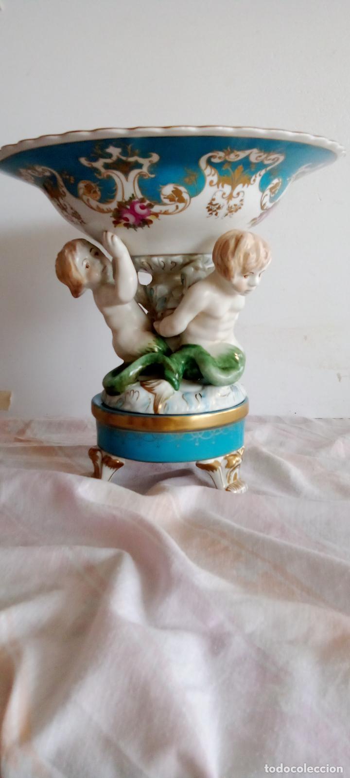 Antig&uuml;edades: CENTRO DE MESA. TRITONES. - Foto 1