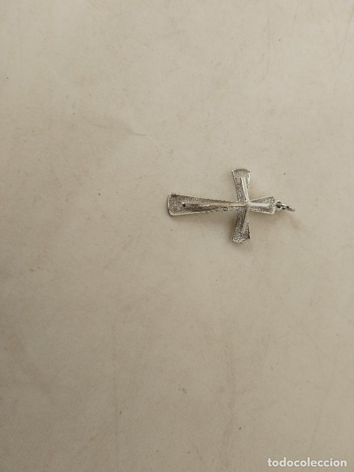 Antig&uuml;edades: cruz colgante de plata - Foto 3