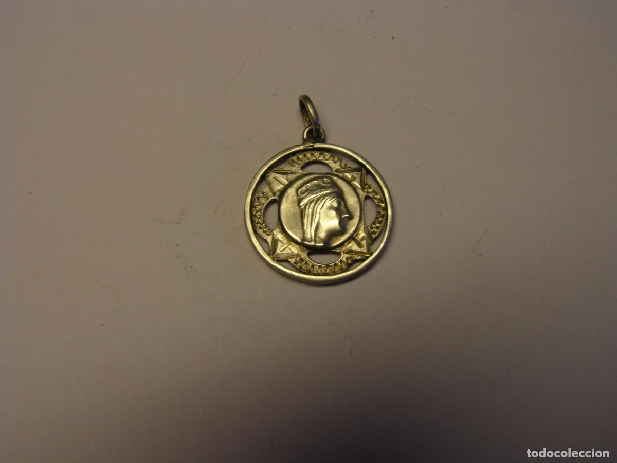 Antig&uuml;edades: Medalla de la Virgen de Montserrat. Plata. - Foto 1