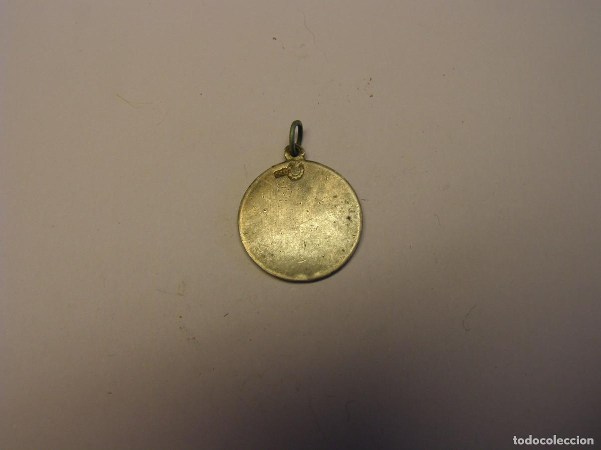 Antig&uuml;edades: Medalla de la Virgen de Montserrat. Plata. - Foto 2