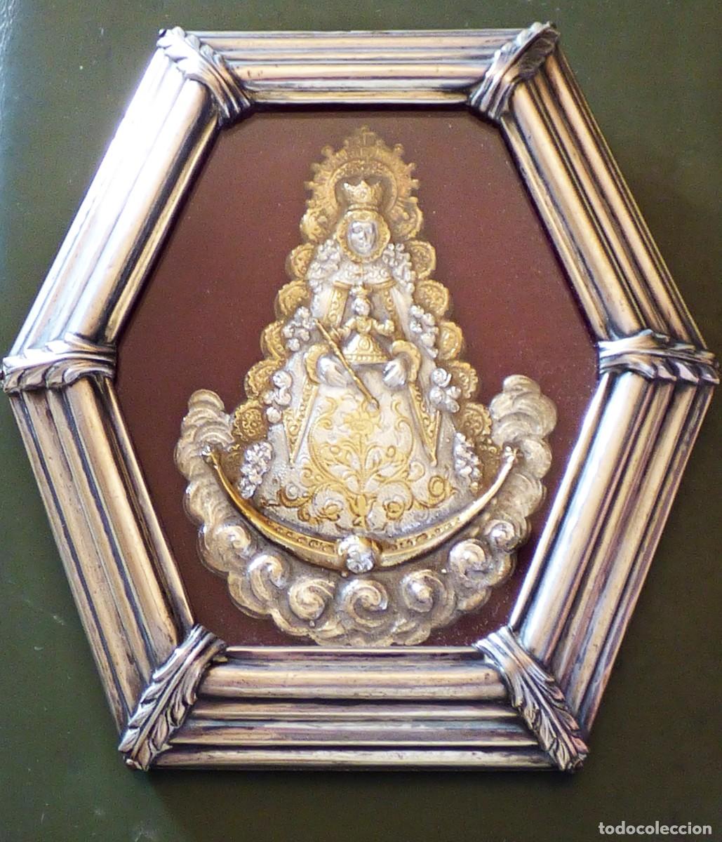 Antig&uuml;edades: RELICARIO DE LA VIRGEN DEL ROCIO DE PLATA DE LEY