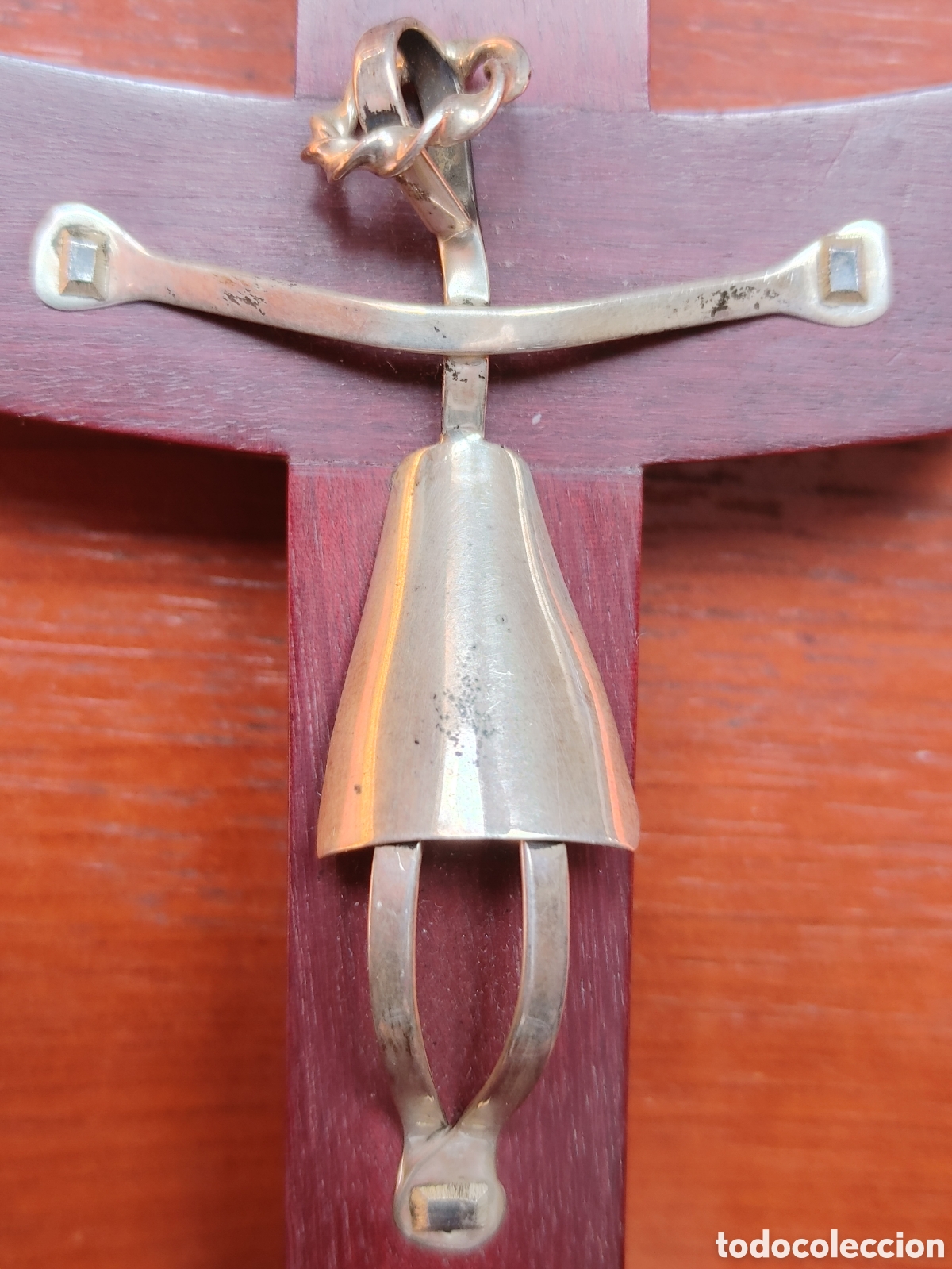 Antig&uuml;edades: Cruz de madera con Cristo de plata. - Foto 5