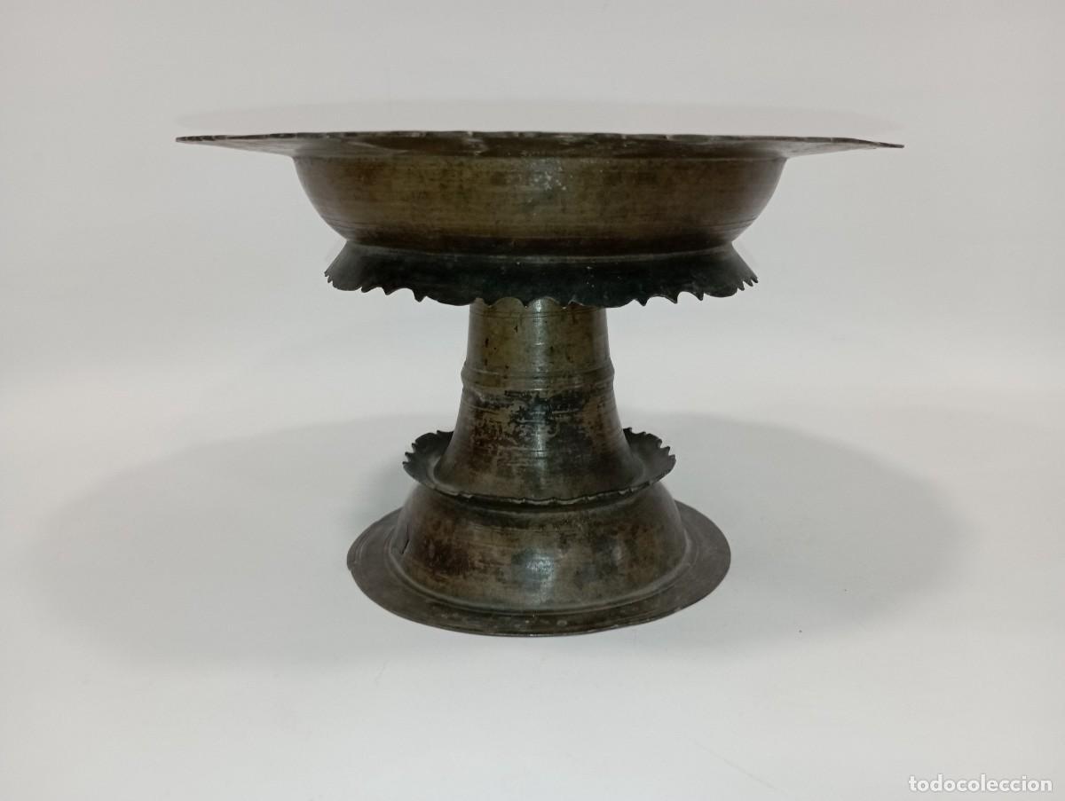 Antig&uuml;edades: Antiguo pebetero de bronce del S.XIX. A2 - Foto 3