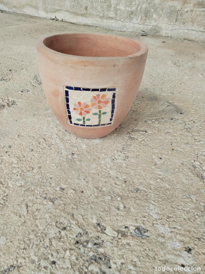 Antig&uuml;edades: macetero de ceramica con mosaico - Foto 1