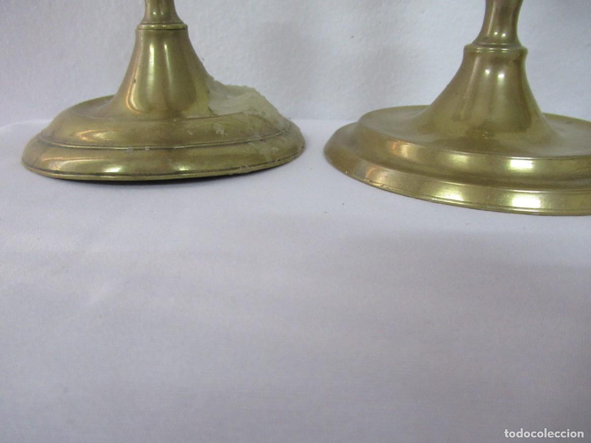 Antig&uuml;edades: Candelabros de bronce - Foto 4