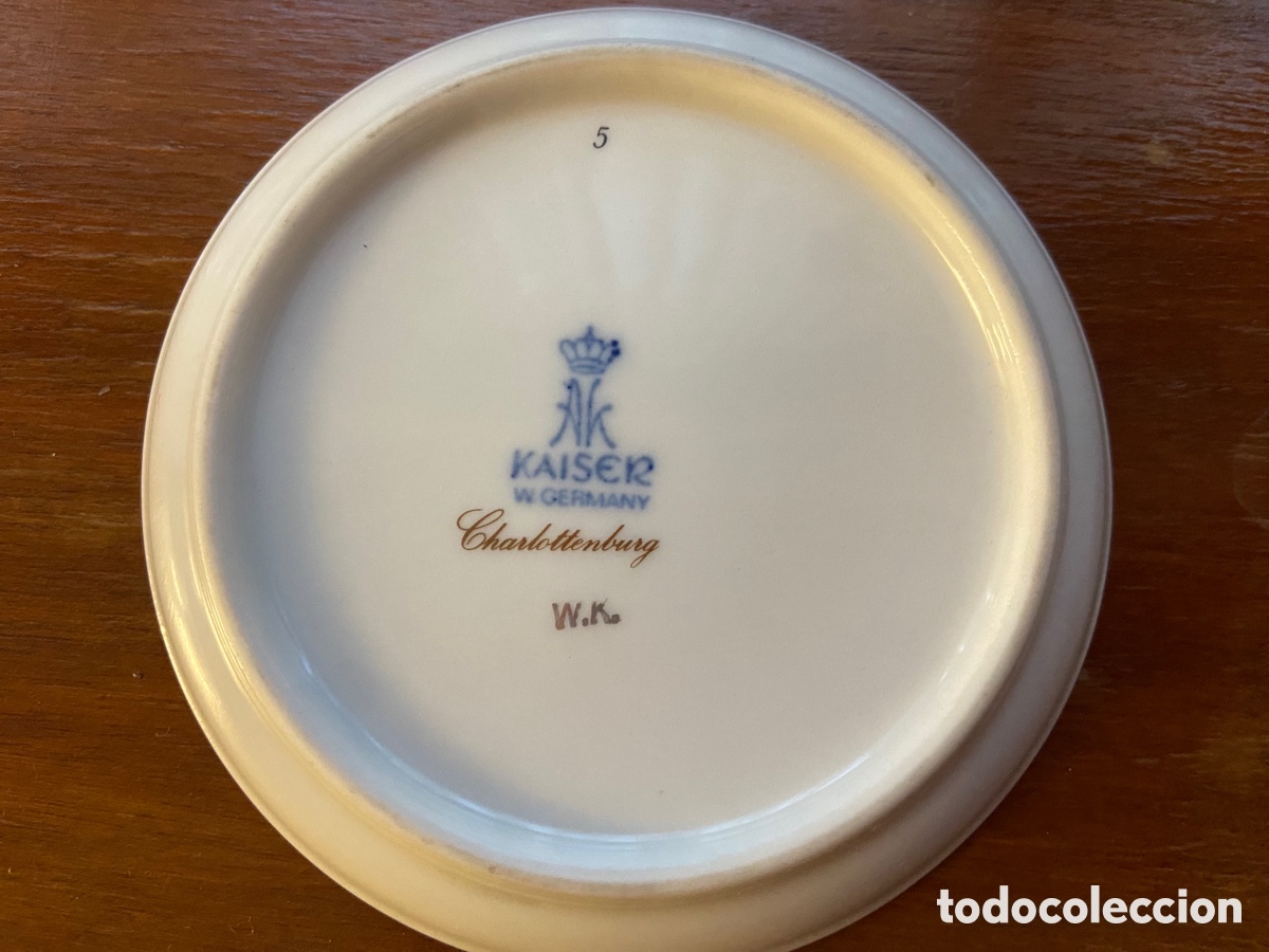 Antig&uuml;edades: 4 platitos de porcelana - Foto 2