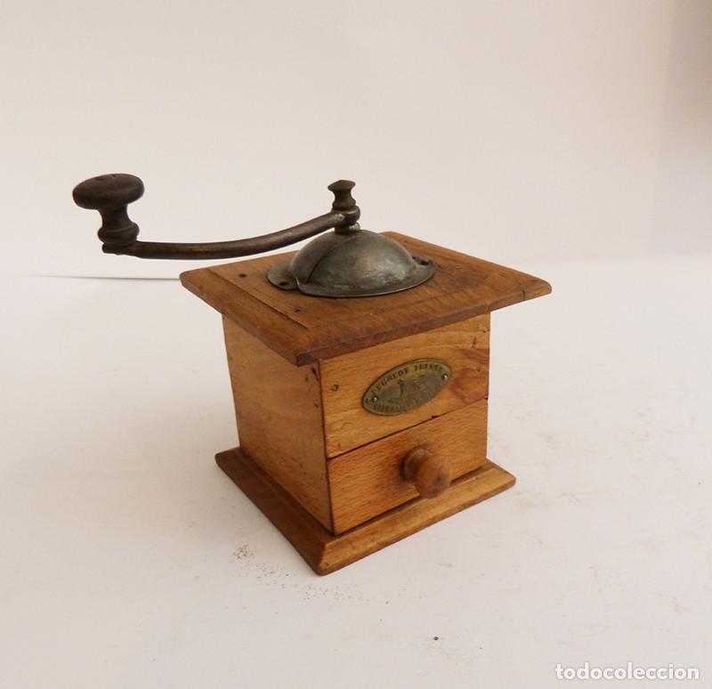 Antiques: Miniatura de molinillo de caf&eacute; Peugeot