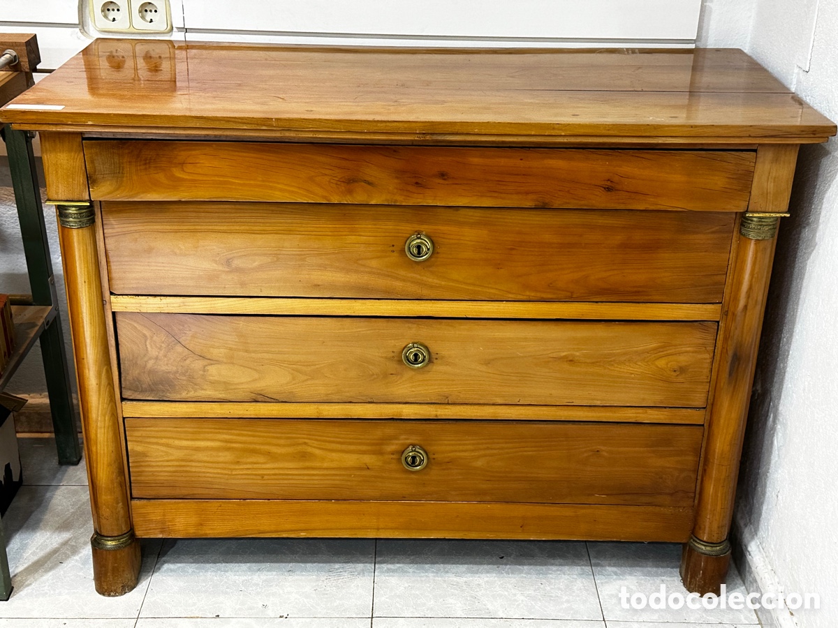 Antig&uuml;edades: Magn&iacute;fica c&oacute;moda imperio de &eacute;poca. Cerezo macizo. - Foto 1
