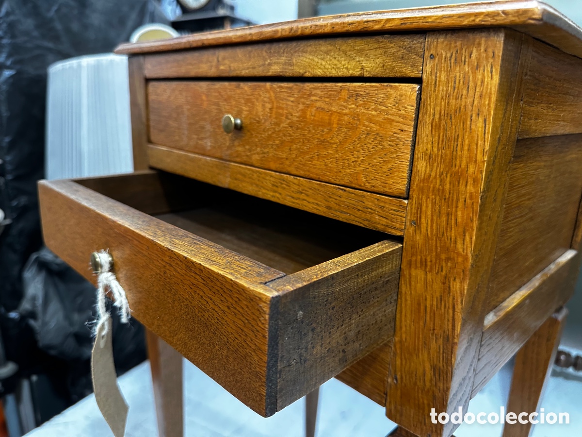 Antig&uuml;edades: Mesa auxiliar - Foto 2