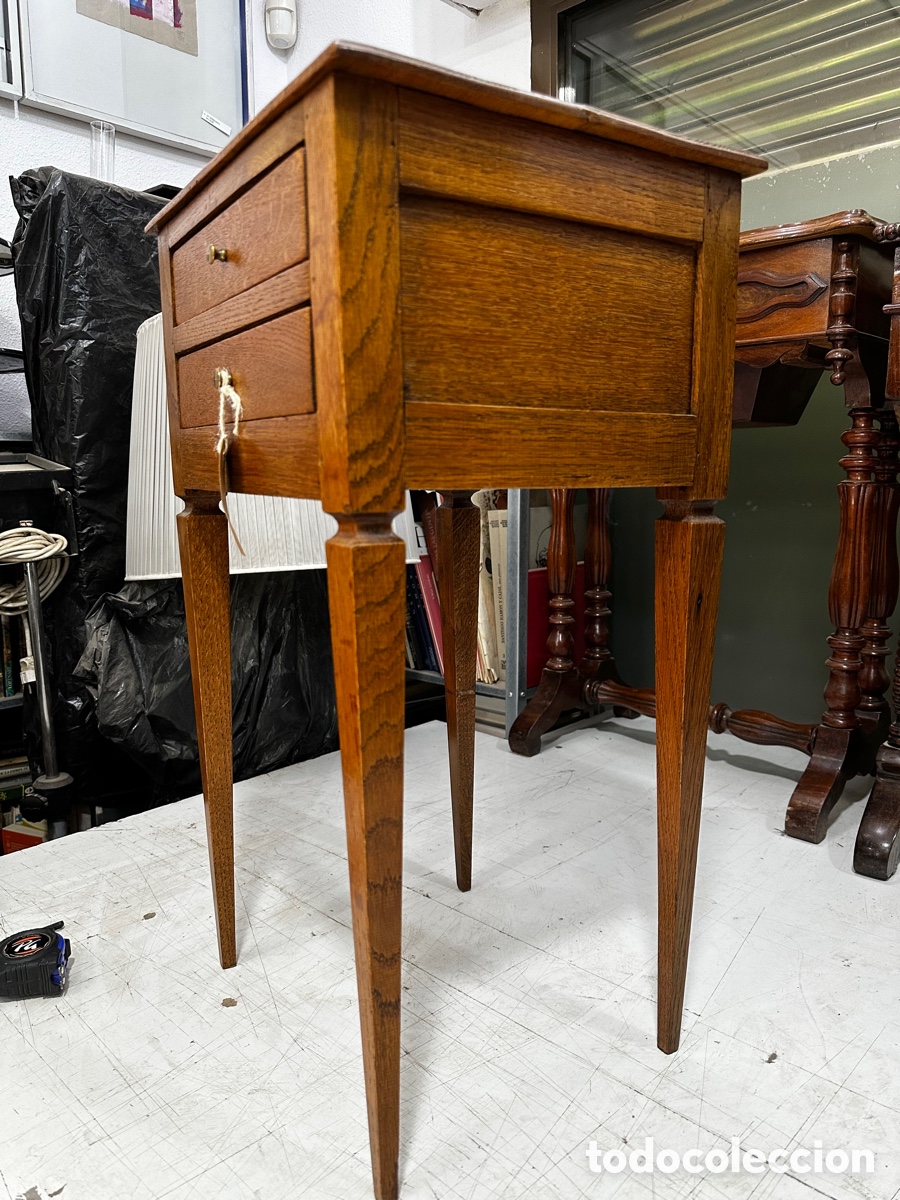 Antig&uuml;edades: Mesa auxiliar - Foto 3