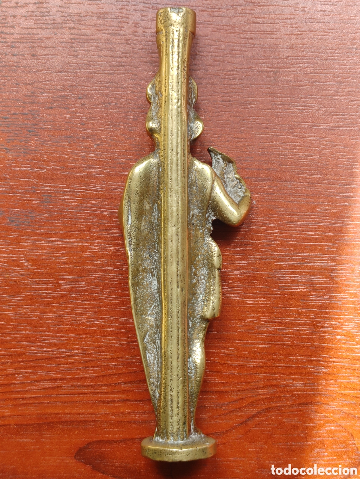 Antig&uuml;edades: Aplique en bronce. Con figura. - Foto 2