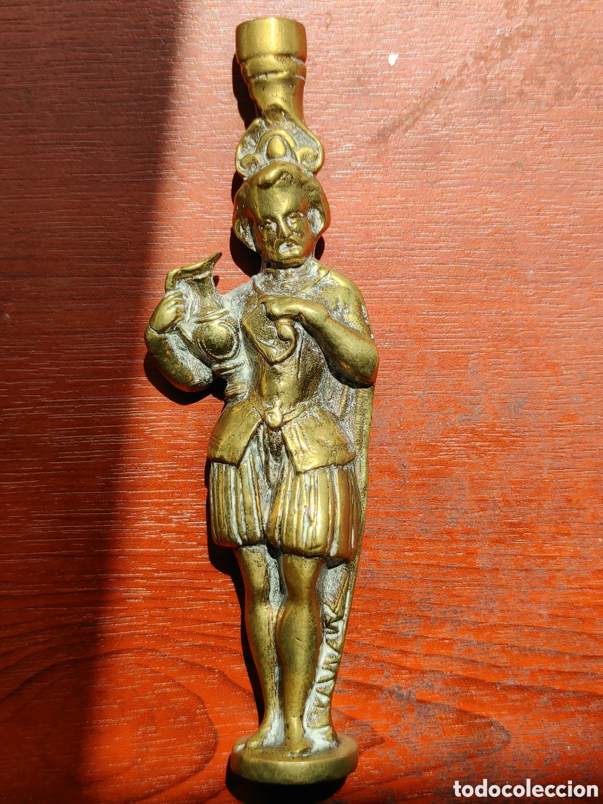 Antig&uuml;edades: Aplique en bronce. Con figura. - Foto 6