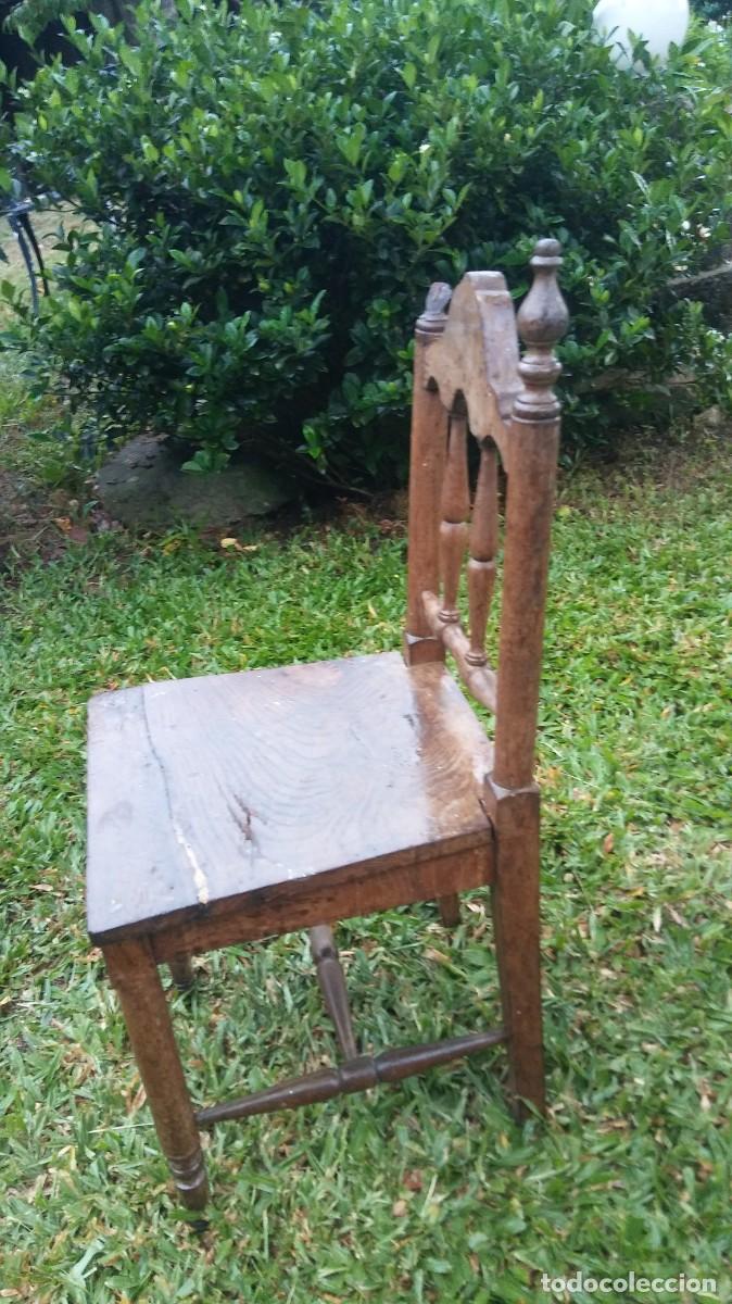 Antig&uuml;edades: Silla infantil posiblemente de escuela. - Foto 3