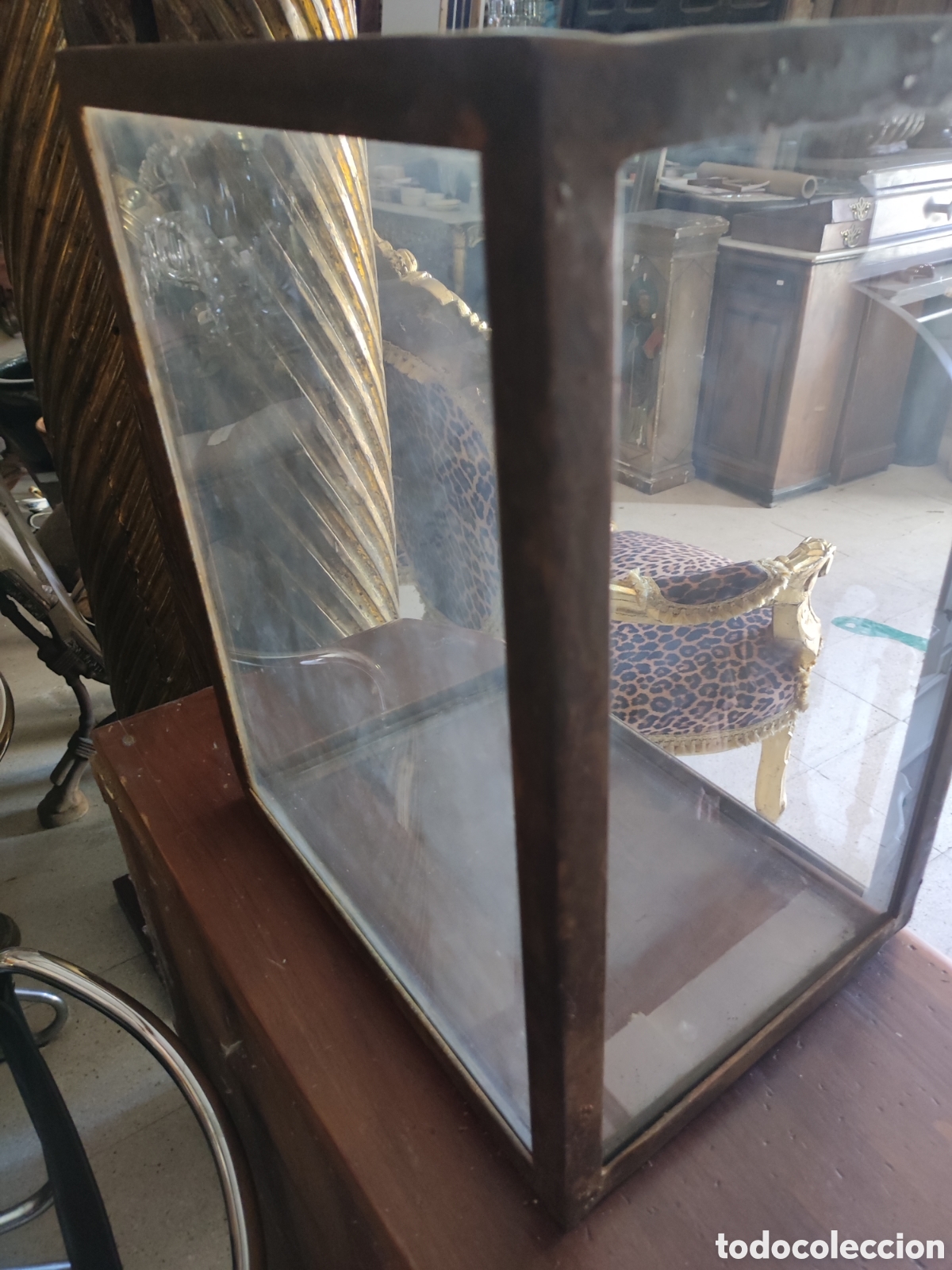 Antig&uuml;edades: Urna cristal y hierro - Foto 4