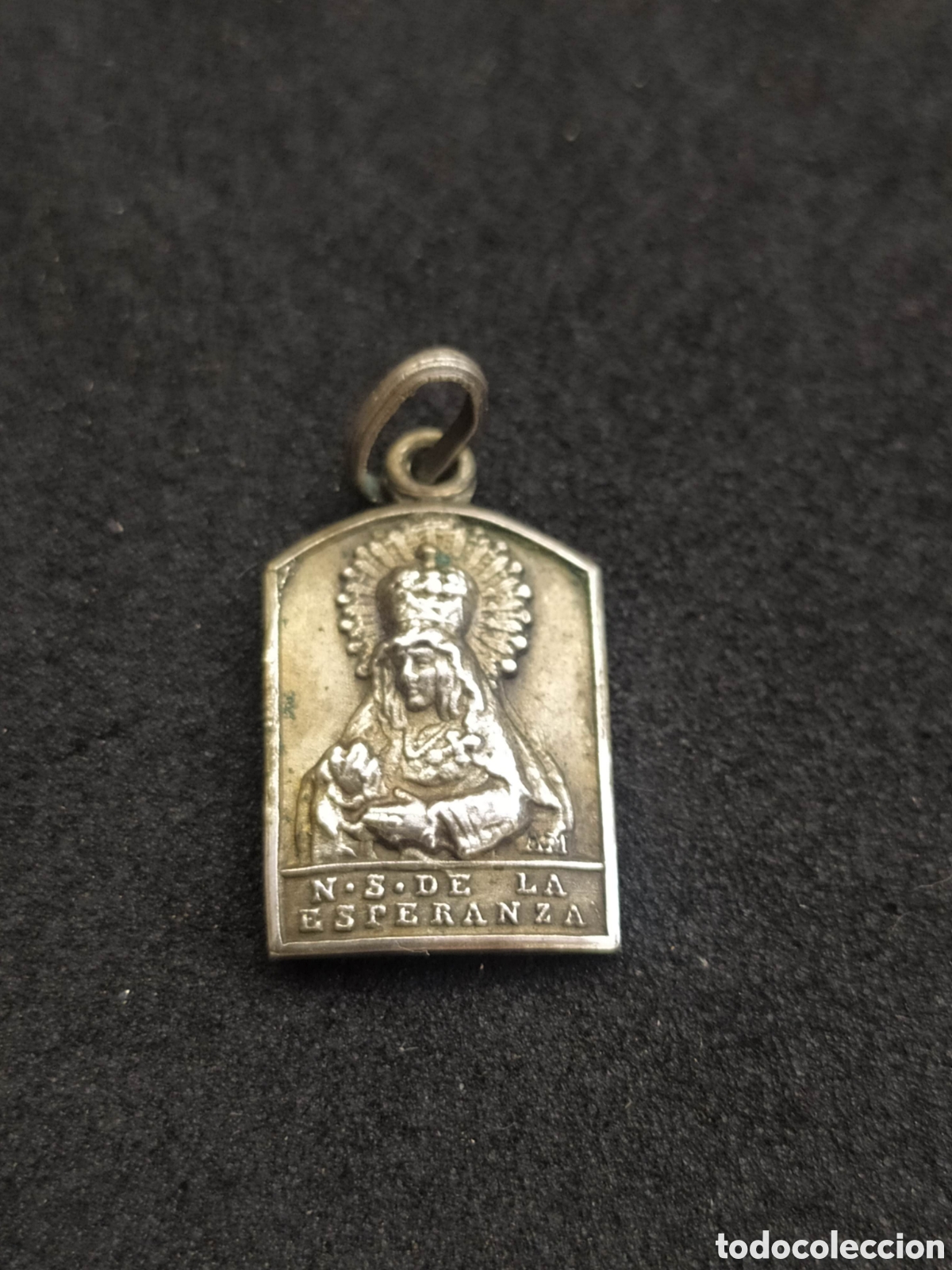 Antig&uuml;edades: Medalla plata nuestra Se&ntilde;ora de la Esperanza - Foto 1