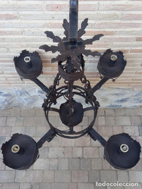 Antig&uuml;edades: GRAN LAMPARA EN HIERRO FORJADO. - Foto 4
