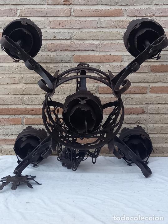 Antig&uuml;edades: GRAN LAMPARA EN HIERRO FORJADO. - Foto 12