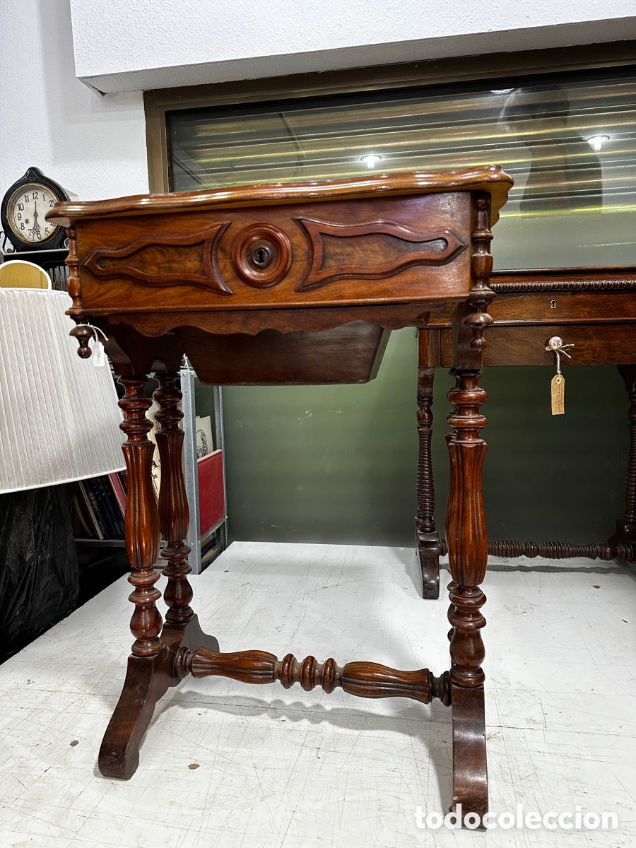 Antig&uuml;edades: Costurero caoba - Foto 1