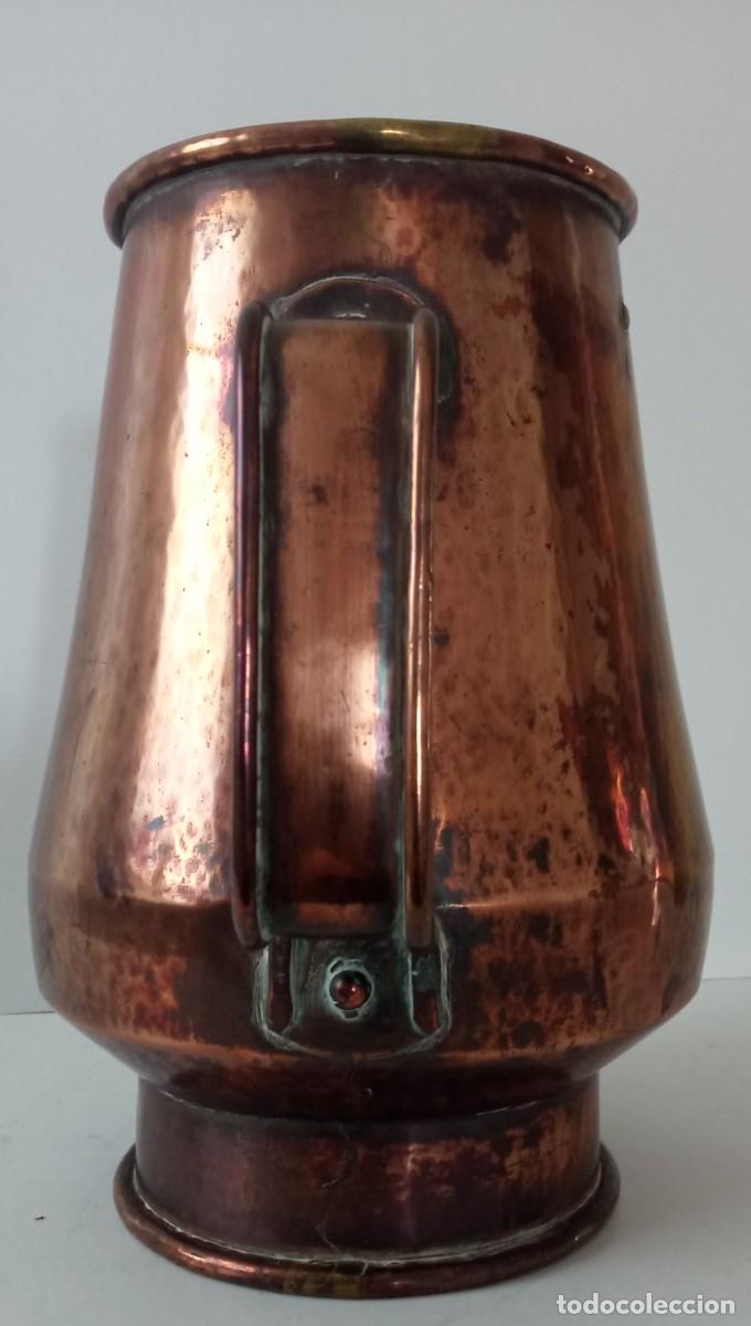 Antig&uuml;edades: Jarra de cobre -alto-26 - Foto 2