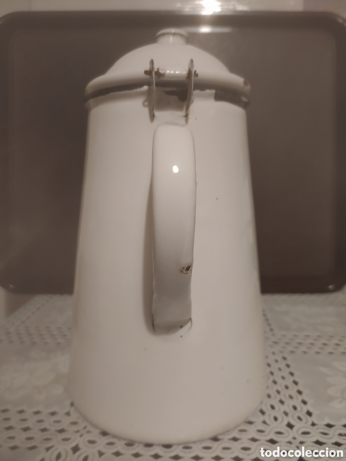 Antig&uuml;edades: Cafetera de hierro esmaltado blanco - Foto 4
