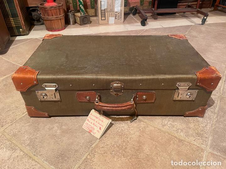 Antig&uuml;edades: ANTIGUA MALETA MADERA A&Ntilde;OS 70