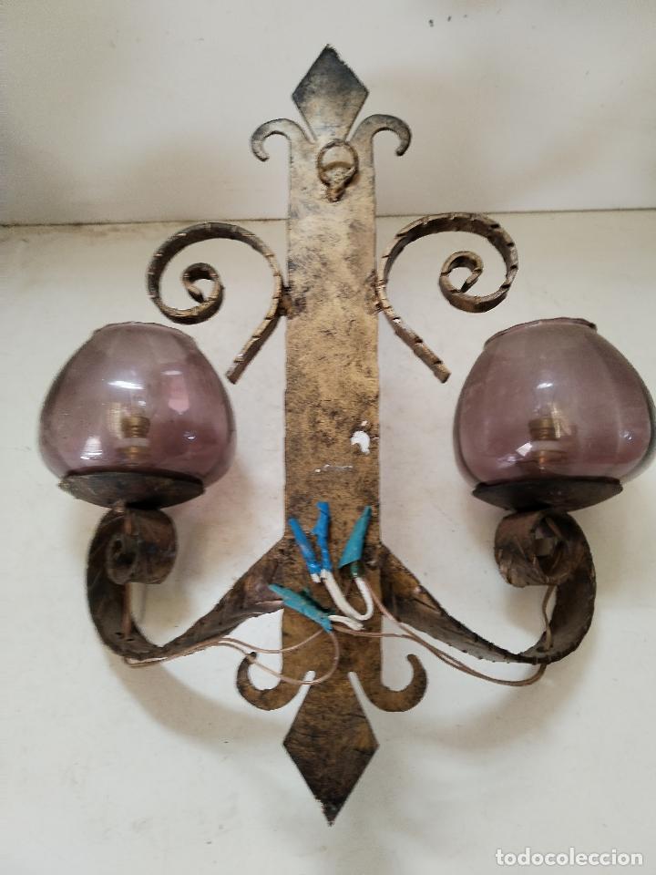 Antig&uuml;edades: aplique de forja con tulipas violeta - Foto 6