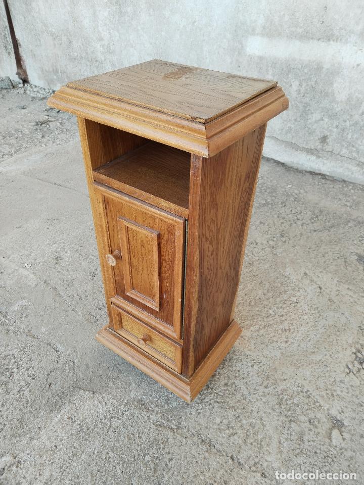 Antig&uuml;edades: peana mesilla de madera - Foto 4