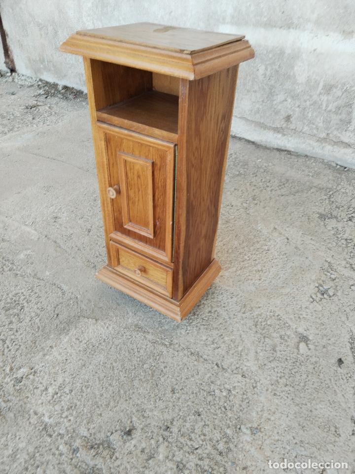 Antig&uuml;edades: peana mesilla de madera - Foto 10