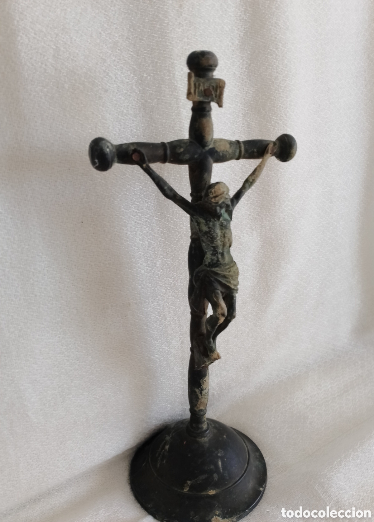 Antig&uuml;edades: Antiguo Crucifijo Bronce . - Foto 2
