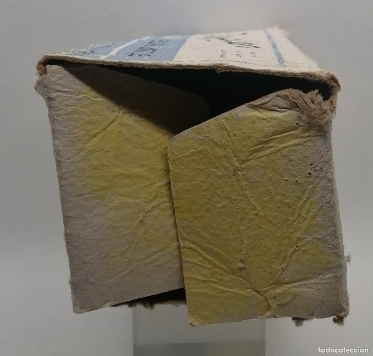 Antig&uuml;edades: Antiguo biber&oacute;n en cristal con caja - Foto 14