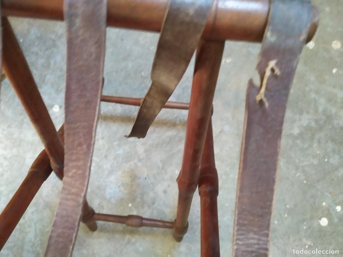 Antig&uuml;edades: SILLA PLEGABLE DE MISA - Foto 3