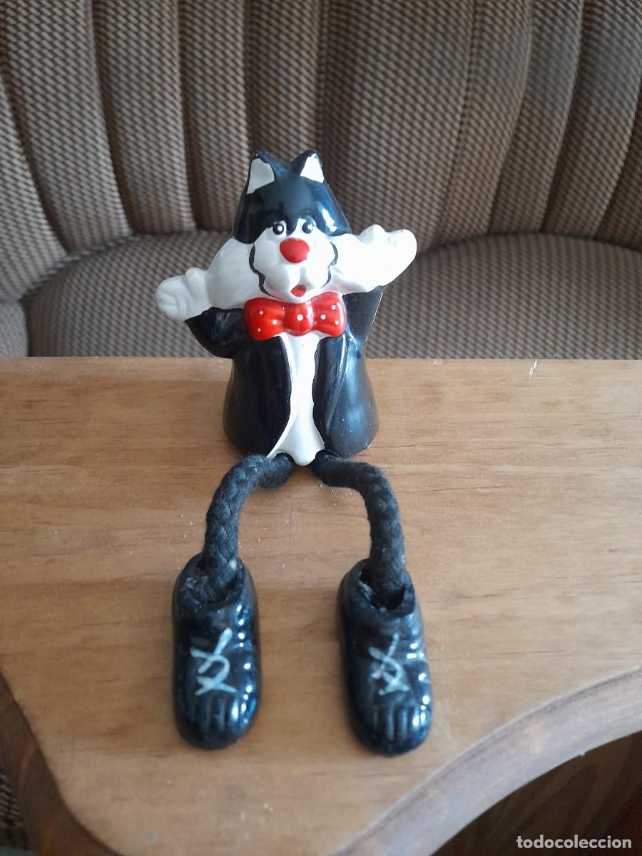 Antiquit&eacute;s: Gato de cer&aacute;mica con piernas de cord&oacute;n