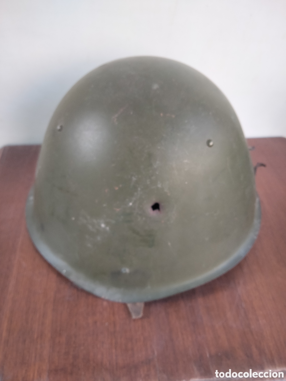 Antig&uuml;edades: Casco verde militar sovi&eacute;tico SsH60 con agujero de bala - Foto 2