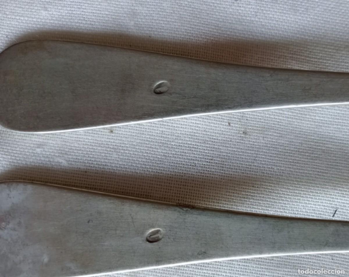 Antig&uuml;edades: 23 CUBIERTOS DE METAL PLATEADO - Foto 3