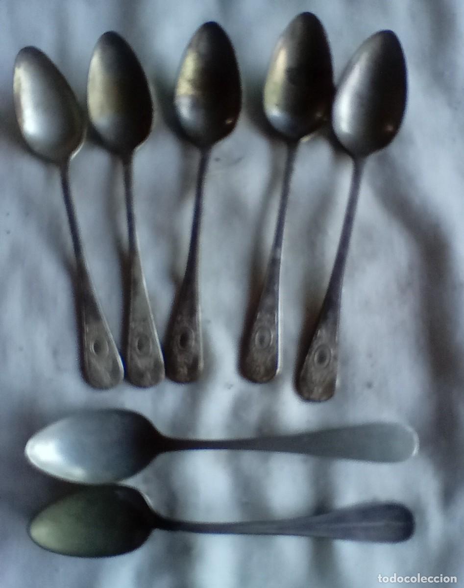 Antig&uuml;edades: 23 CUBIERTOS DE METAL PLATEADO - Foto 4