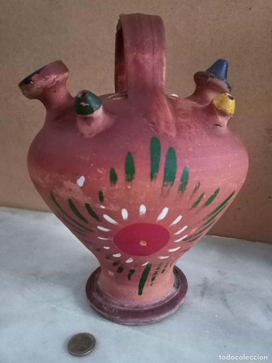 Antig&uuml;edades: Bonito botijo recuerdo de talavera - Foto 2