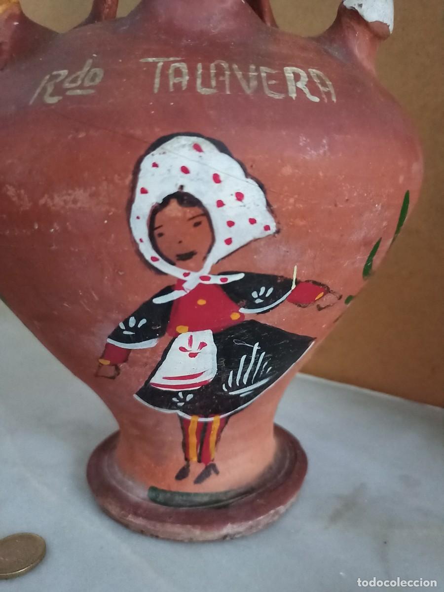 Antig&uuml;edades: Bonito botijo recuerdo de talavera - Foto 3