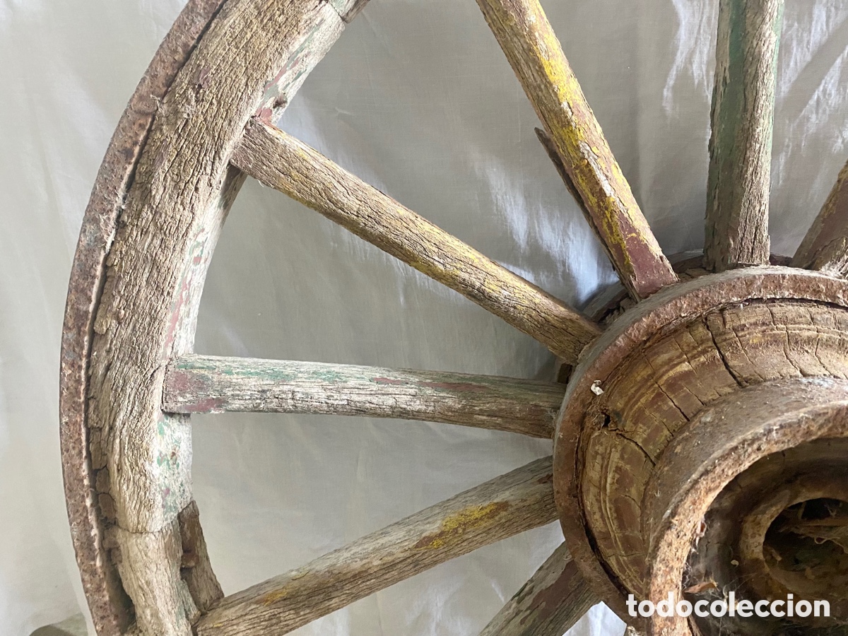Antig&uuml;edades: Antigua rueda de carro en madera y hierro - Foto 5