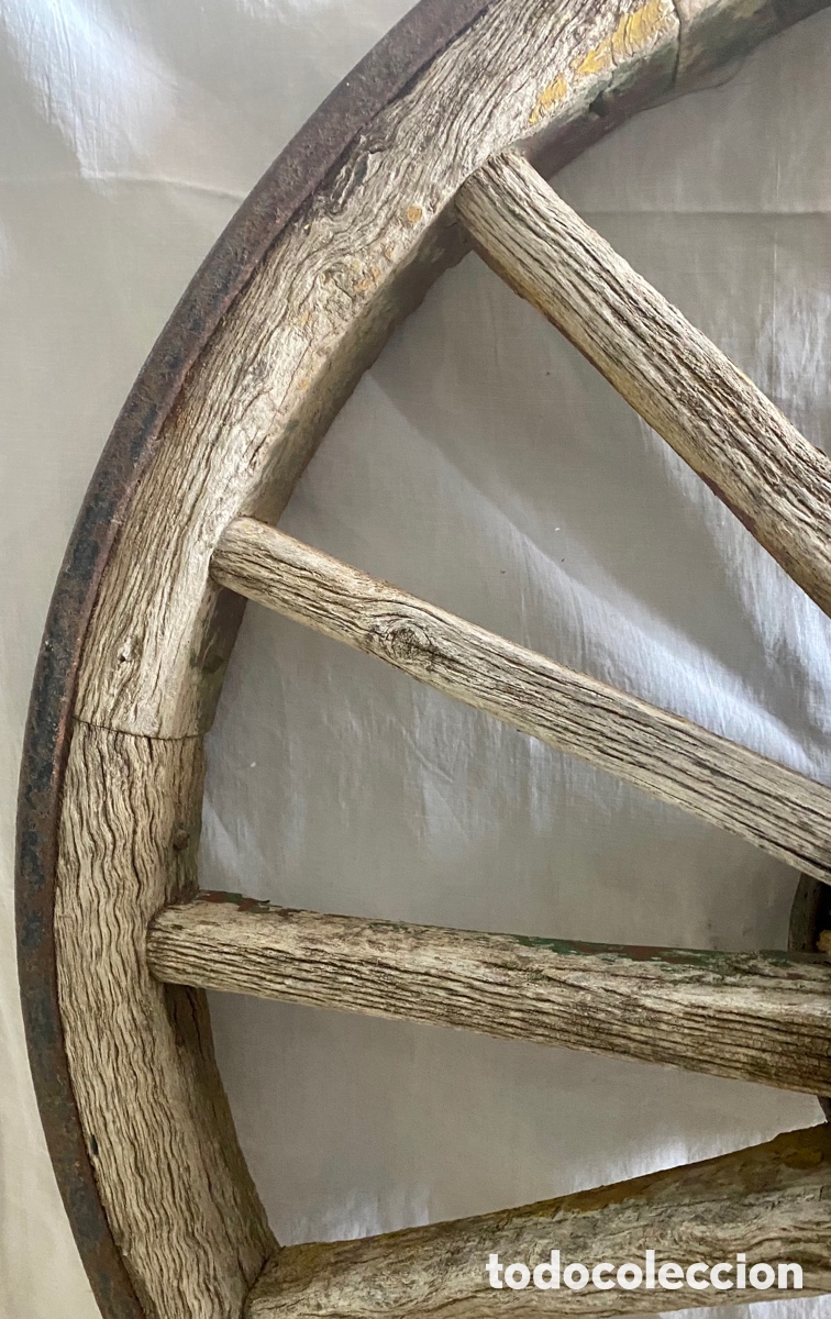 Antig&uuml;edades: Antigua rueda de carro en madera y hierro - Foto 10