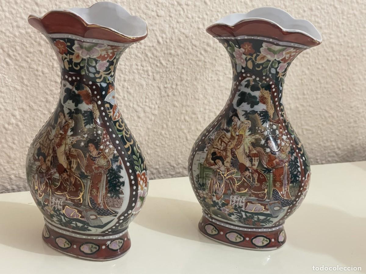 Antig&uuml;edades: Pareja de jarrones chinos estilo satsuma - Foto 1