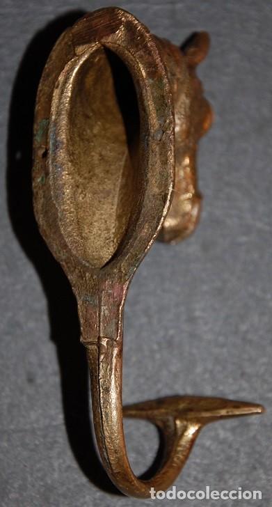Antig&uuml;edades: FIGURA BUSTO DE CABALLO EN BRONCE/PERCHA CABALLO - Foto 3