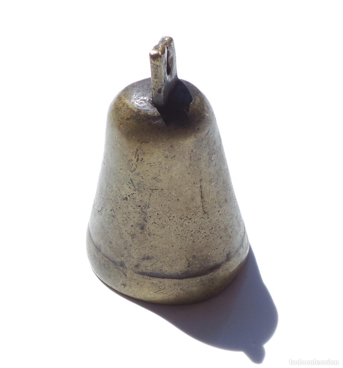 Antig&uuml;edades: CAMPANA DE BRONCE. 5,4 CM DE DI&Aacute;METRO. - Foto 4