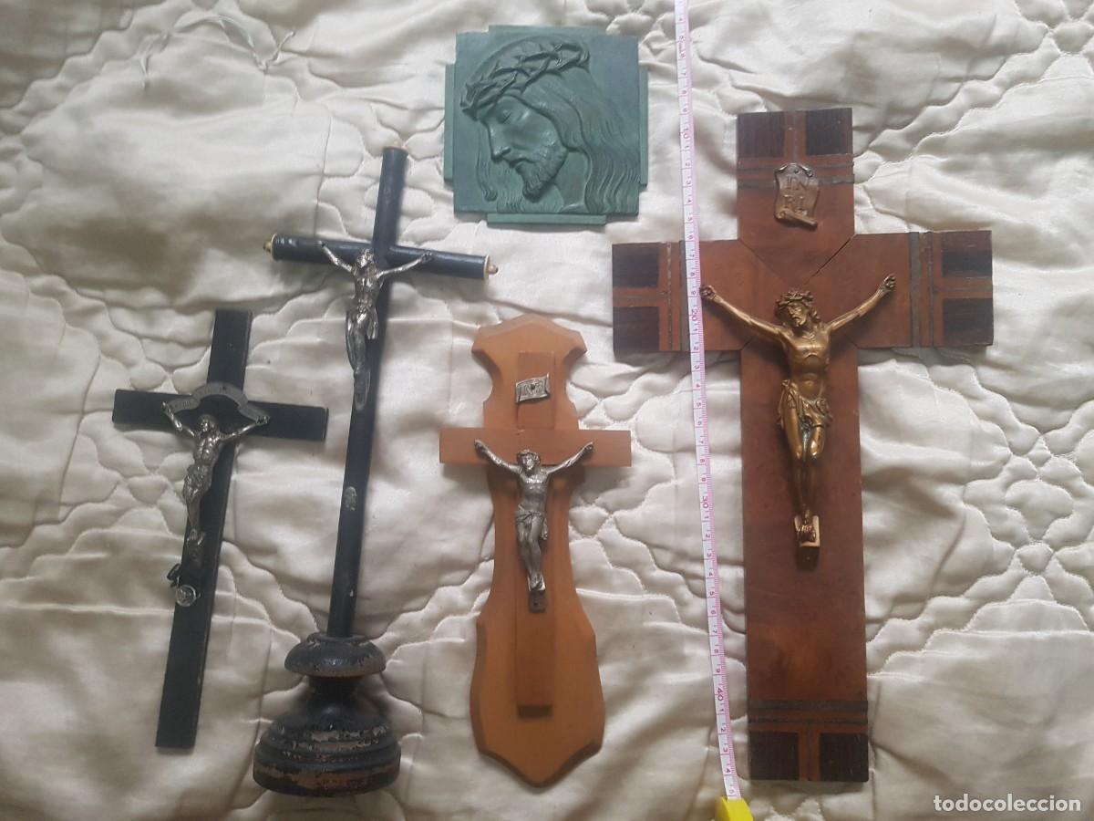 Antig&uuml;edades: 5 CRUCIFIJOS DE MADERA , bronce , hierro... - Foto 1