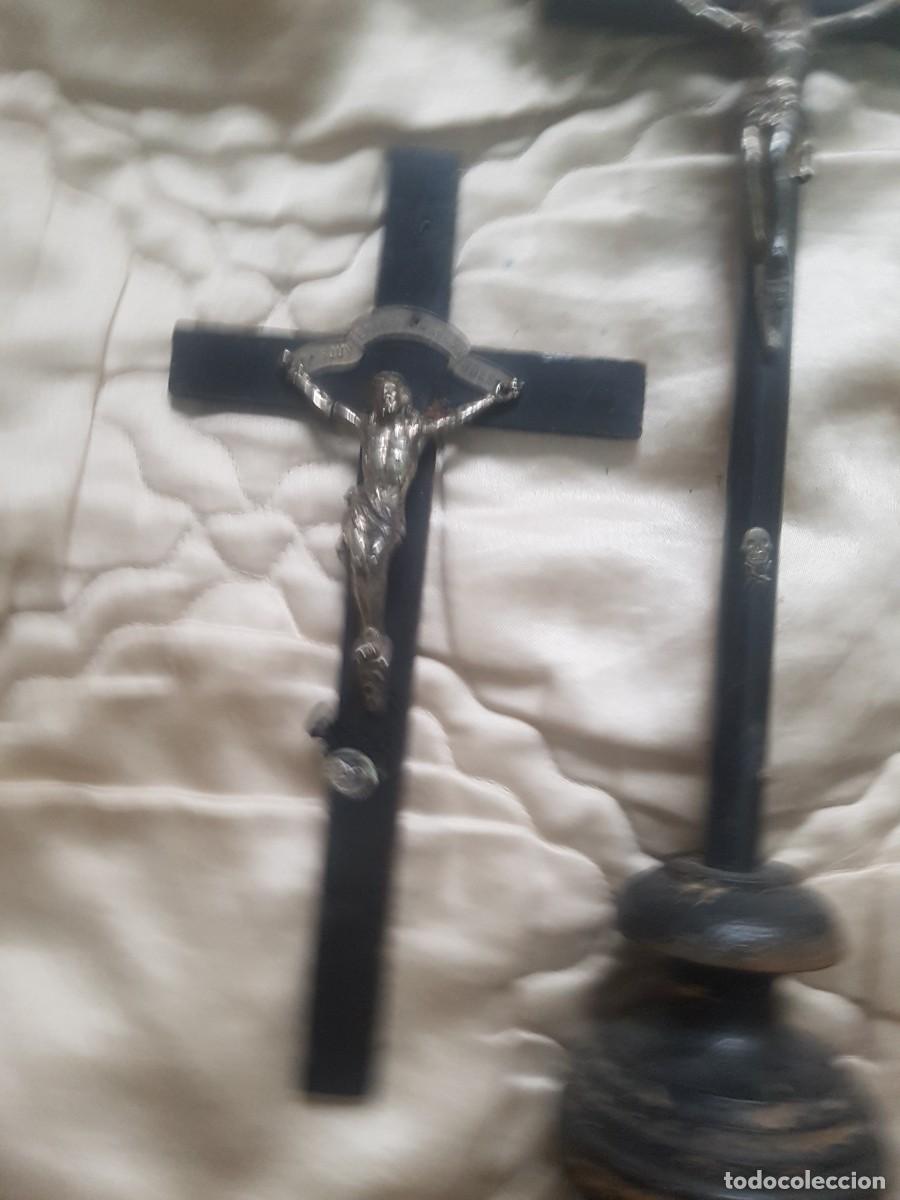 Antig&uuml;edades: 5 CRUCIFIJOS DE MADERA , bronce , hierro... - Foto 3