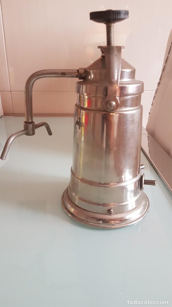 Antig&uuml;edades: ANTIGUA CAFETERA MET&Aacute;LICA - Foto 1