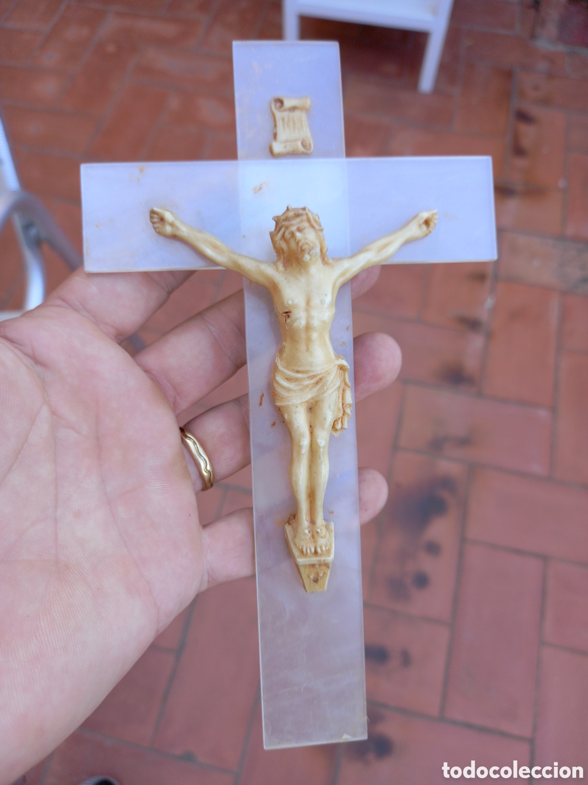 Antig&uuml;edades: ANTIGUO CRUCIFIJO DE PL&Aacute;STICO - Foto 1