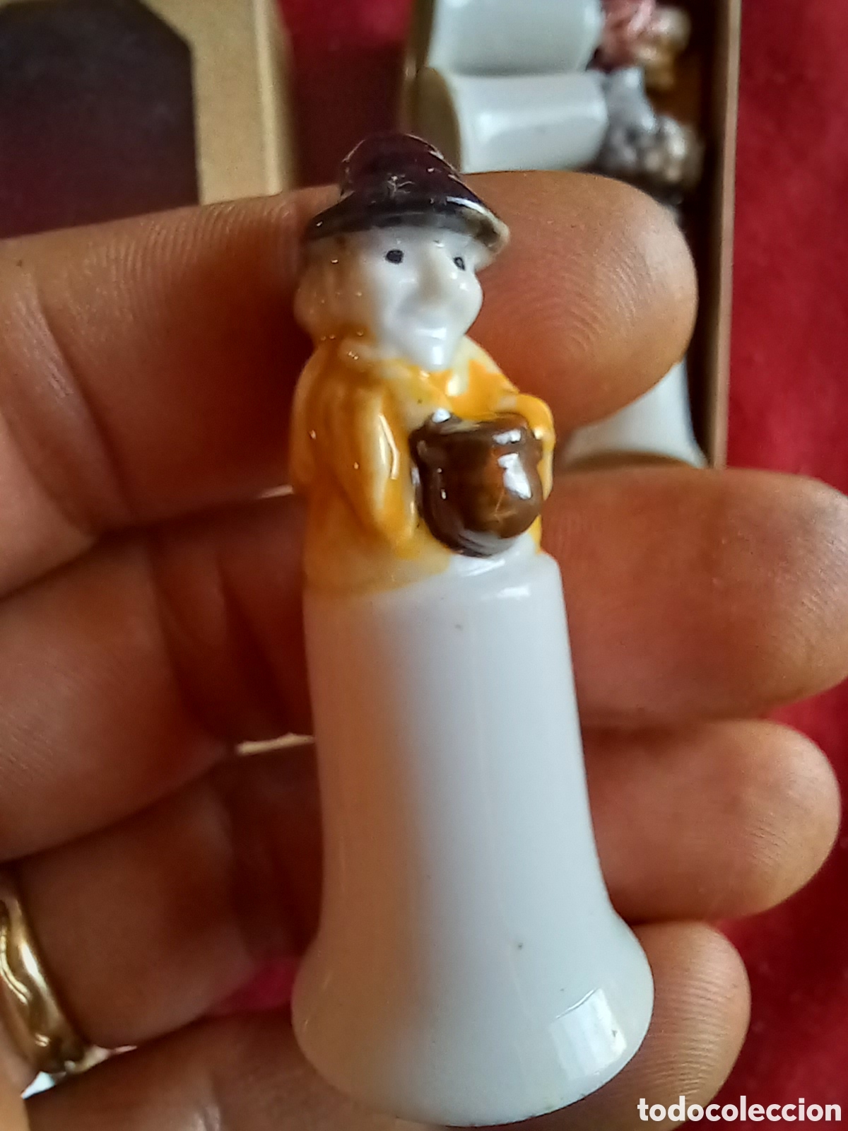 Antig&uuml;edades: ESPECIE DE DEDALES DE COLECCION MINI FIGURAS - Foto 6