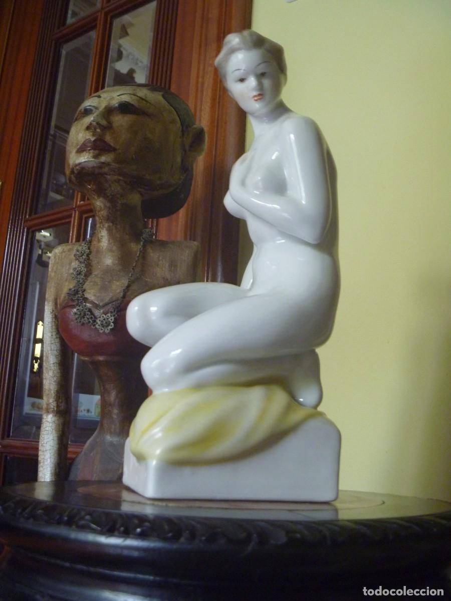 figura art deco porcelana hungara desnudo mujer - Buy Other antique  porcelain, ceramics and pottery objects on todocoleccion