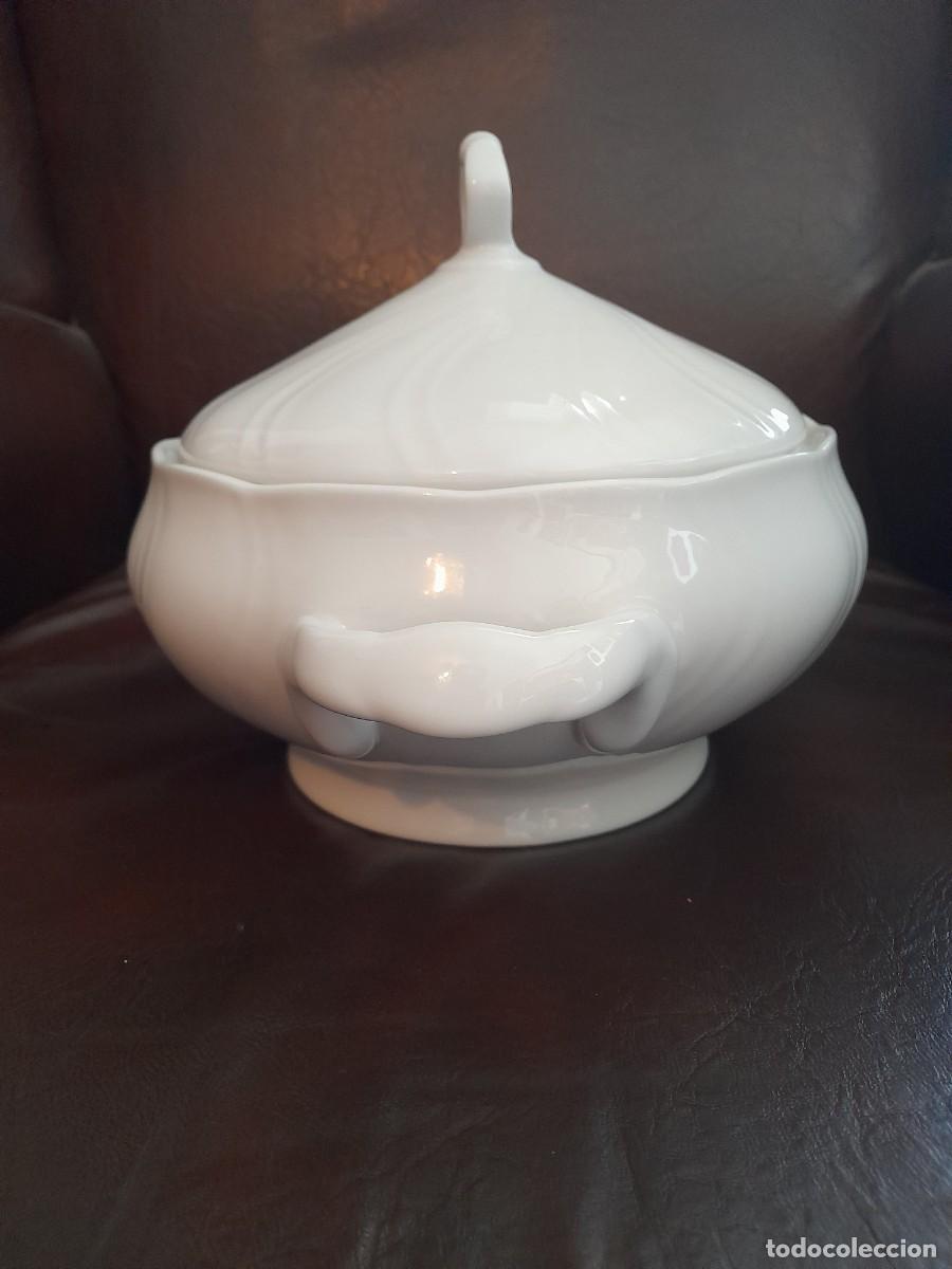 Antig&uuml;edades: Sopera de porcelana marca Allegro - Foto 2
